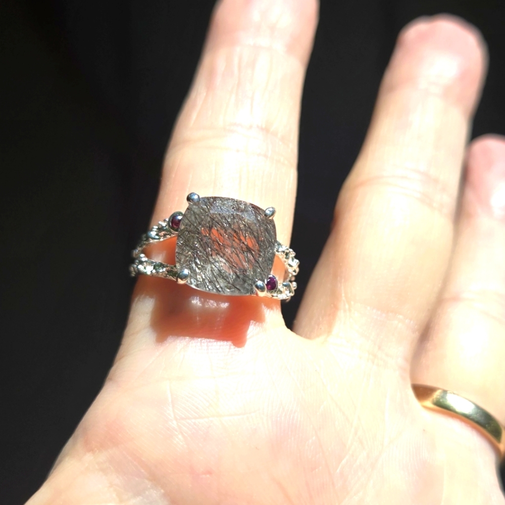 Rutilated Quartz 4k cushion cut & garnet sterling ring sz9